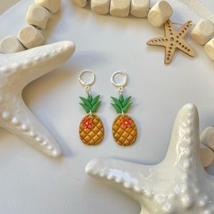 Pineapple Dangle earrings